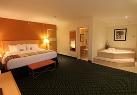 Fairfield Inn & Suites Belleville