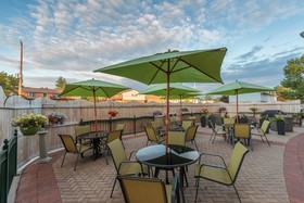 Holiday Inn Express & Suites Belleville