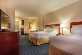 Holiday Inn Express & Suites Belleville