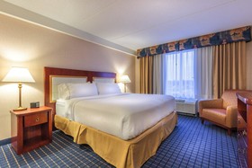 Holiday Inn Express & Suites Belleville