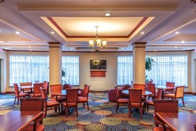 Holiday Inn Express & Suites Belleville