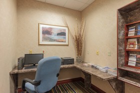 Holiday Inn Express & Suites Belleville