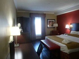 Best Western Plus Bowmanville