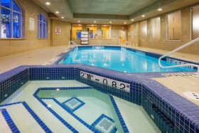Holiday Inn Express Hotel & Suites Clarington Bowmanville