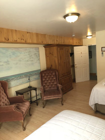Timber House Country Inn Resort