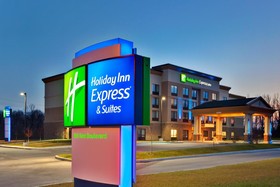 Holiday Inn Express & Suites Brockville