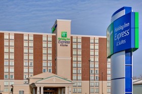 Holiday Inn Express & Suites Chatham South