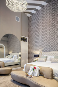 Retro Suites Hotel
