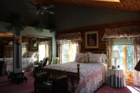 Jewel on the Hill Bed & Breakfast