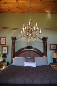Jewel on the Hill Bed & Breakfast