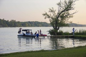 Riverview Motel