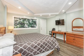 Hamilton Inn Motel