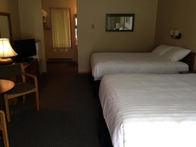 Colonial Bay Resort
