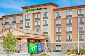 Holiday Inn Express & Suites Huntsville