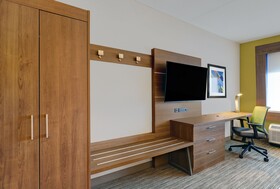Holiday Inn Express Kingston West