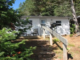 White Pine Cottages on Lake St. Peter