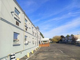 London Residency Inn