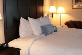 Country Inn & Suites by Radisson, Toronto Mississauga, ON