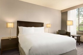 Doubletree by Hilton Hotel Toronto Airport West