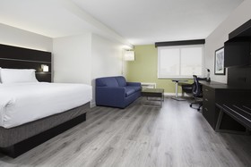 Holiday Inn Express & Suites Mississauga-Toronto Southwest