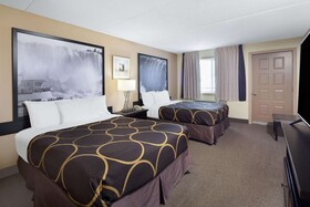 Super 8 by Wyndham Niagara Falls by the Falls