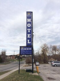 Knights Inn Oshawa
