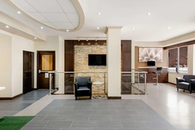 La Quinta Inn & Suites by Wyndham Oshawa