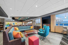 Tru by Hilton Oshawa