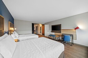 Tru by Hilton Oshawa