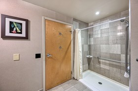 Best Western Plus Perth Parkside Inn & Spa