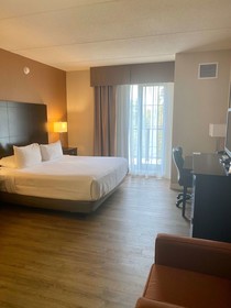Best Western Plus Perth Parkside Inn & Spa