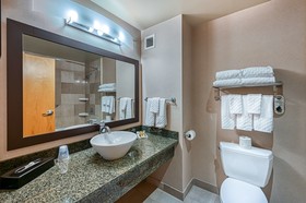 Best Western Plus Perth Parkside Inn & Spa