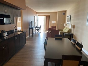 Best Western Plus Perth Parkside Inn & Spa