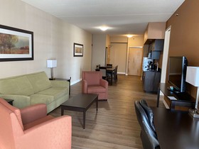 Best Western Plus Perth Parkside Inn & Spa