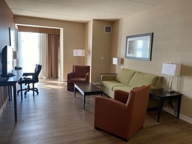 Best Western Plus Perth Parkside Inn & Spa