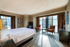 Best Western Plus Perth Parkside Inn & Spa