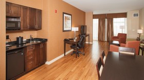 Best Western Plus Perth Parkside Inn & Spa