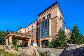 Best Western Plus Perth Parkside Inn & Spa