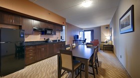 Best Western Plus Perth Parkside Inn & Spa