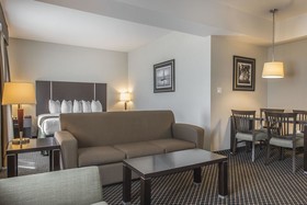 Quality Inn & Suites Petawawa