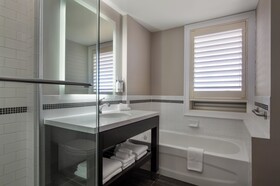 Staybridge Suites St Catharines Conf Ctr, an IHG Hotel