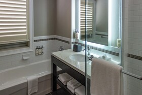 Staybridge Suites St Catharines Conf Ctr, an IHG Hotel
