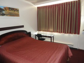 Imperial Fireside Inn