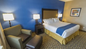 Holiday Inn Express And Suites Thunder Bay