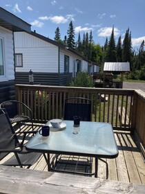 Jackfish Lake Cottages Motel