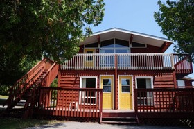 Tobermory Lodge & Motel