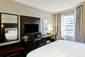 DoubleTree by Hilton Hotel Toronto Downtown