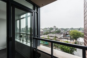 Life Suites Fort York Central Condo