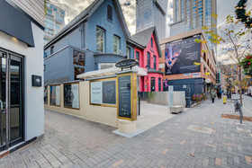 Yorkville Plaza by Avalon Suites