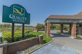 Quality Suites Whitby